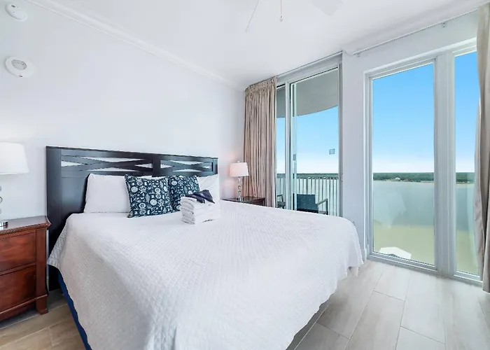 Mustique 1202